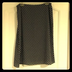 Nine & Company skirt black and white size 8